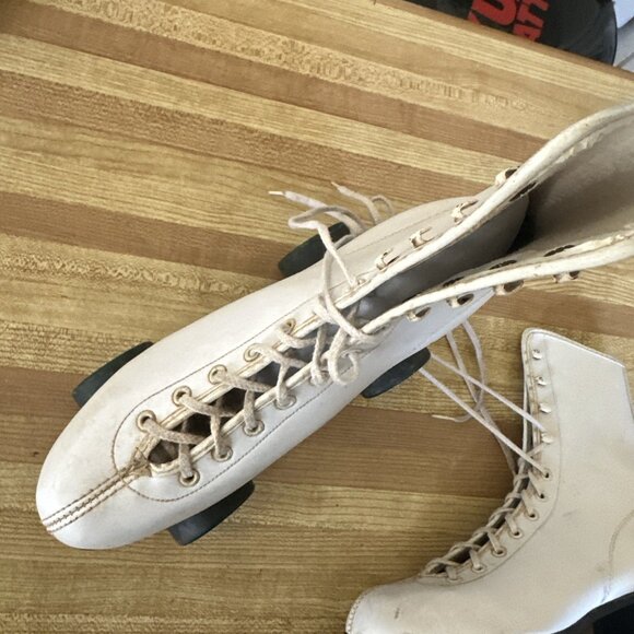 Vintage Roller Derby Skate Corp White Leather Ladies 9 1/2 Or 10?? - Picture 8 of 15